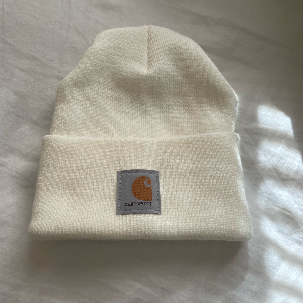 cream carhartt beanie